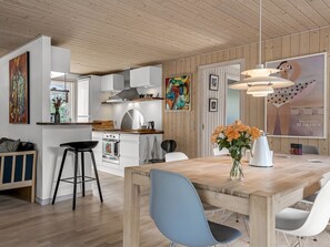 Dining - "Ayen" - 1.2km from the sea by Interhome (Saltum)
