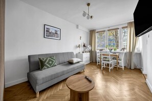 TV - Sienna Studio - City Center, Top Location (Warszawa)