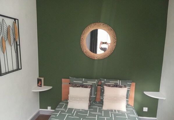 Room - Vrbo Property (Lorient)