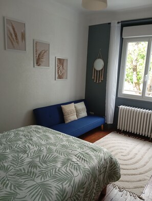 Room - Vrbo Property (Lorient)