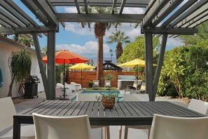 House | 2 bedrooms - Mid-century Oasis w Private Pool Mountain Views (Rancho Mirage)