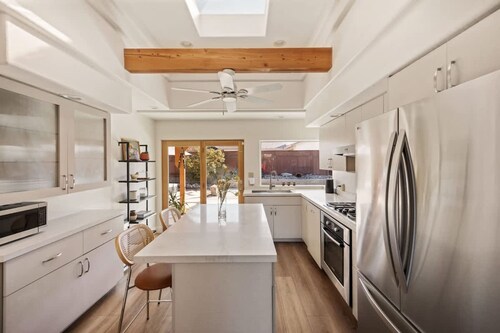 Zen Palm Desert Bungalow
