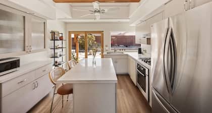 Zen Palm Desert Bungalow
