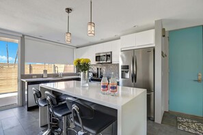Apartment | 2 bedrooms - Modern Krisel Retreat With Mountain Views Pool A (Palm Desert)