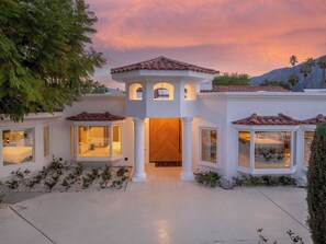 House - Luxury 6br Palm Springs Retreat With Private Pool Spa (Palm Springs)