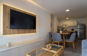 House - w Amazing Cozy 3BR w Balcony in Miraflores (Lima)
