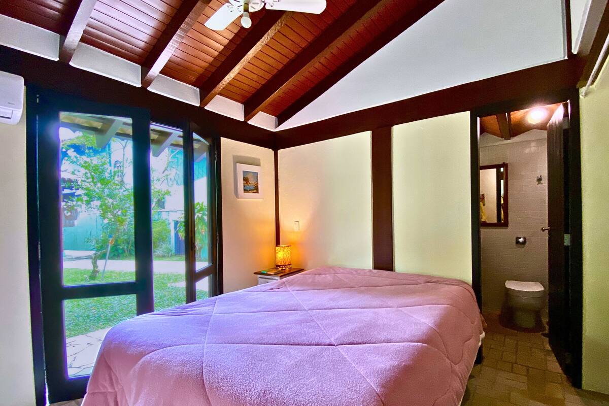 Dubbelrum - utsikt mot trädgården