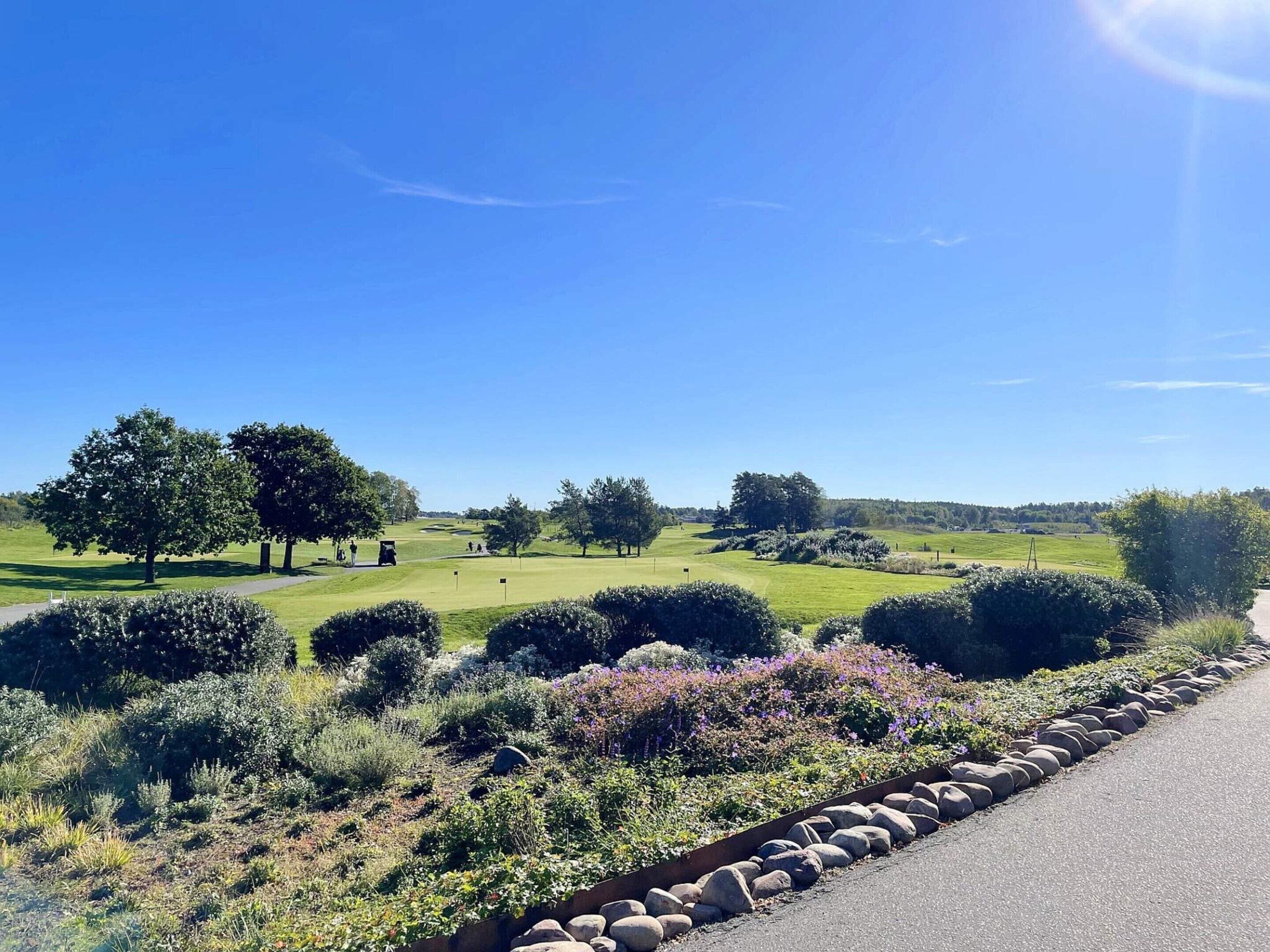 House | Golf