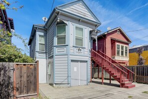 House (4 Bedrooms) | Interior - Explore the East Bay! Family-friendly Home w/ Yard (Emeryville)