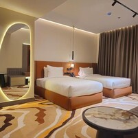 Deluxe Double Room, City View