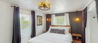 Located In The Heart of All the Action-Sleeps 10