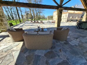 Outdoor dining - Pavillon de Chasse, a 19th-century luxurious huntsman’s lodge, sleeps 11 adults (Pamplie)