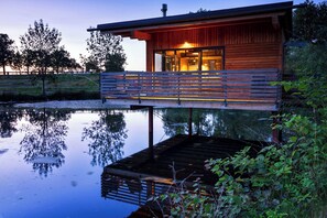 Exterior - Tiny House im Pferdeteich mit Kamin, Grill & Grosser Terrasse - Best Price! (Grossharthau)