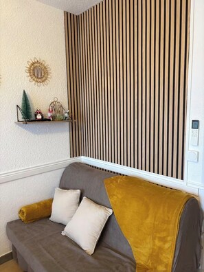 Interior - Appart. Seafront 1 to 4 pers. Village Le Barcares, Swimming pool, Everything on foot! (Le Barcarès)