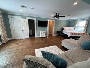 Room - "Luxury Lakefront Home /
Views & Outdoor Living" (Athens)