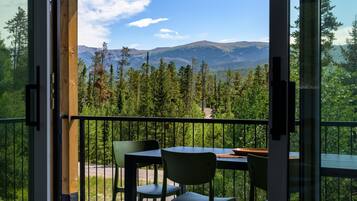 House, 3 Bedrooms | Outdoor dining