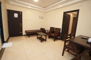 Deluxe Quadruple Room | Interior