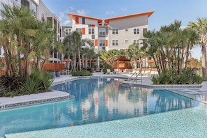 Seasonal outdoor pool - Landing Apartments Kissimmee near Hunters Creek (Kissimmee)
