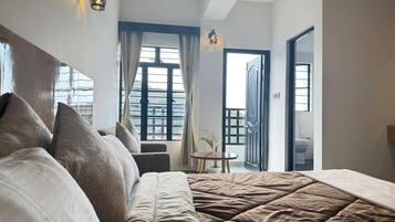 Superior Room, Balcony, Mountain View