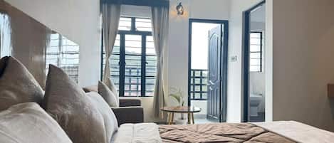 Superior Room, Balcony, Mountain View