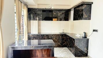 Superior Room, Balcony, Mountain View | Private kitchen