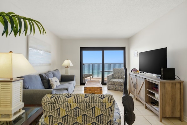 Living area - Ocean Breeze East 702- 2BR/ 2BA (Perdido Key)