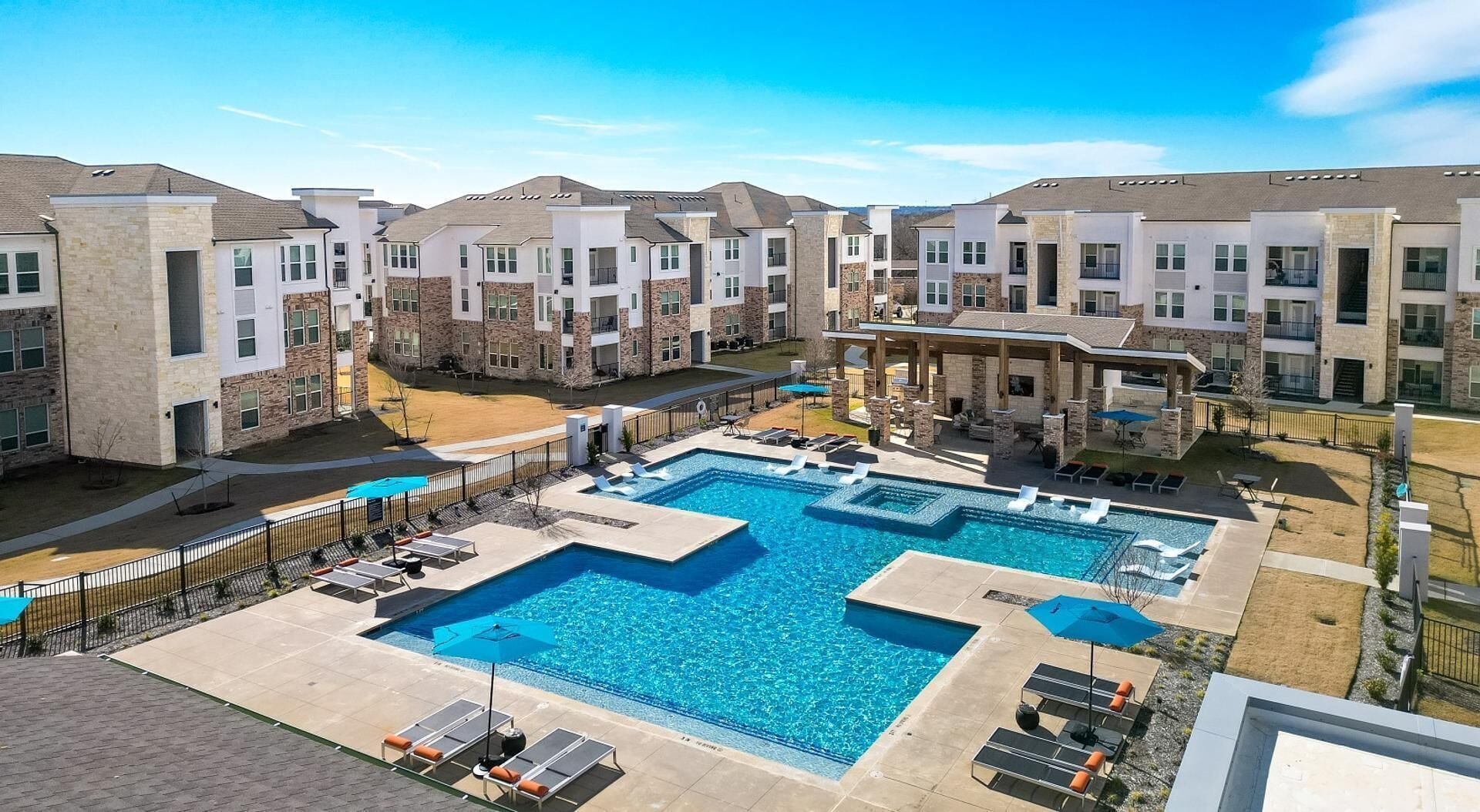 Apartment (2 Bedrooms) | Pool