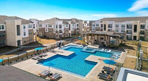 公寓 (2 Bedrooms) | 游泳池