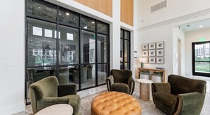 Exterior - Landing Chic 1bd, Clubhouse (Melissa)