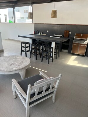 Dining - Beach house in nice neighborhood very close to the boulevard and beach, great BBQ area, (Punta Hermosa)