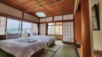 Basic Twin Room, Non Smoking, Mountain View