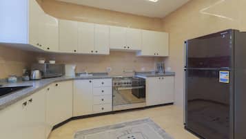 Luxury Villa, 6 Bedrooms, Private Pool, Garden View | Private kitchen