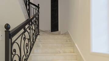 Lyxvilla - 6 sovrum - privat pool - utsikt mot trädgården | Interiör