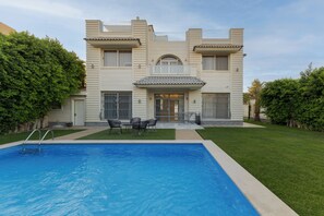 Pool - ELITE Premium 6BR Mansion at Royal City (Giza Governorate)