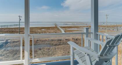 Calm Tide by Seaside Vacations and Sales