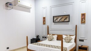 Luxury Room, Pool View | Wi-fi percuma 