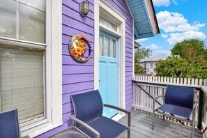 Terrace/patio - Midnight Magnolia - Historic Victorian Downtown Savannah Stay Near Forsyth Park! (Savannah)