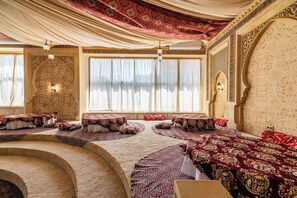 Banquet hall - Alladin capsule hotel (Almaty)