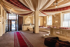 Lobby - Alladin capsule hotel (Almaty)