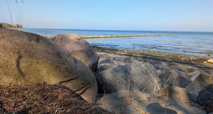 Charmante & gemütliche Ferienwohnung in ruhiger Lage mit direktem Strandzugang🌊