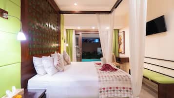 Family Villa | Soundproofing, iron/ironing board (on request), WiFi (free)