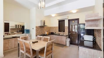 Family Villa | Living area