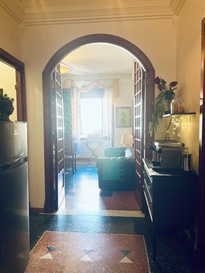 Interior - Stylish Big House with Easy Parking (Genova)