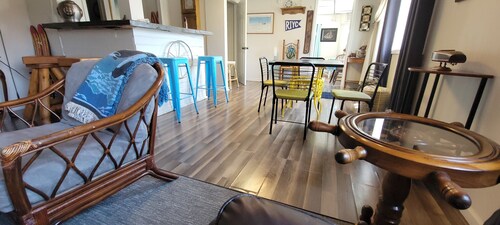 Algonac Corner Cottage – Walk to River, Boat Launch & Downtown