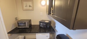 Interior - Algonac Corner Cottage – Walk to River, Boat Launch & Downtown (Algonac)