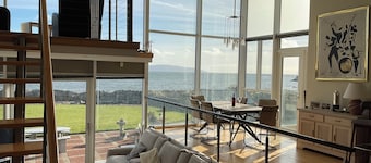 Luxury Seaside 3-bed BUNGALOW LITERALLY on GALWAY BAY. Perfect RYDER Cup Base.