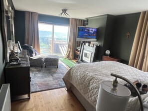 Room - Luxury Seaside 3-bed BUNGALOW LITERALLY on GALWAY BAY. Perfect RYDER Cup Base. (Bearna)