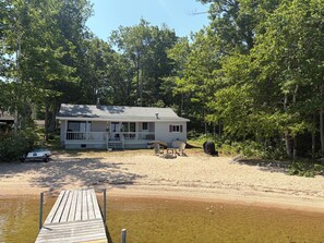 Exterior - Sebago Lake Beach House, 3 Bedrooms, Sleeps 6, Sandy Beach, Dock & Mooring (Standish)