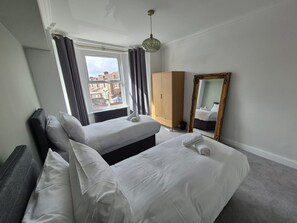 Iron/ironing board, free WiFi, bed sheets