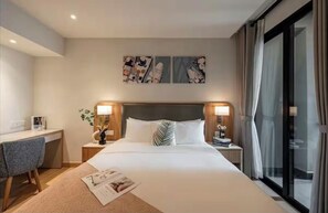 Iron/ironing board, Internet - Spacious 3-bedroom Zenity apartment in Hồ Chí Minh with FreePool & Gym (Thành phố Hồ Chí Minh)